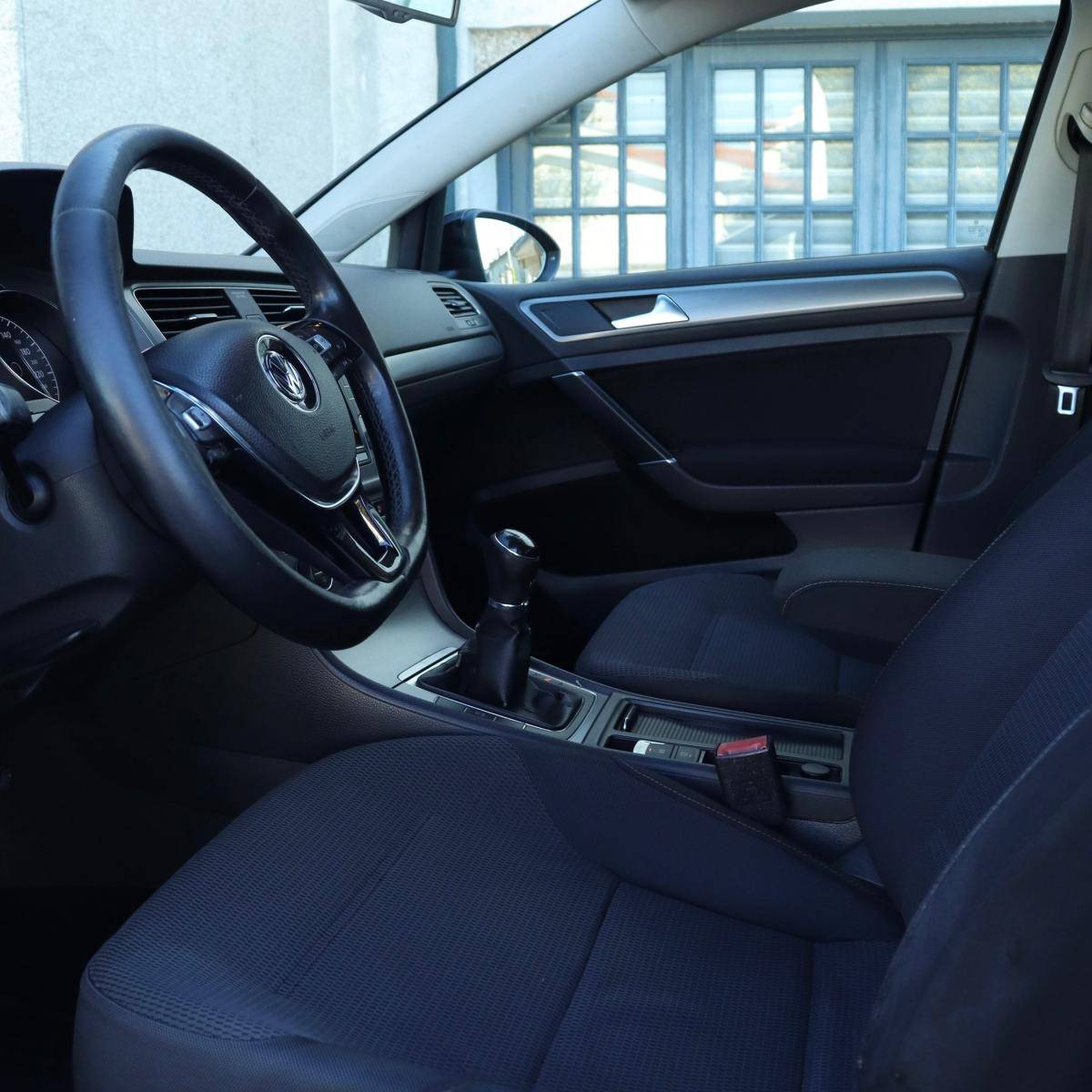 volkswagen-golf-2014-diesel-1598cc