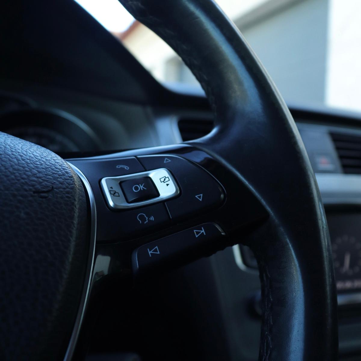 volkswagen-golf-2014-diesel-1598cc