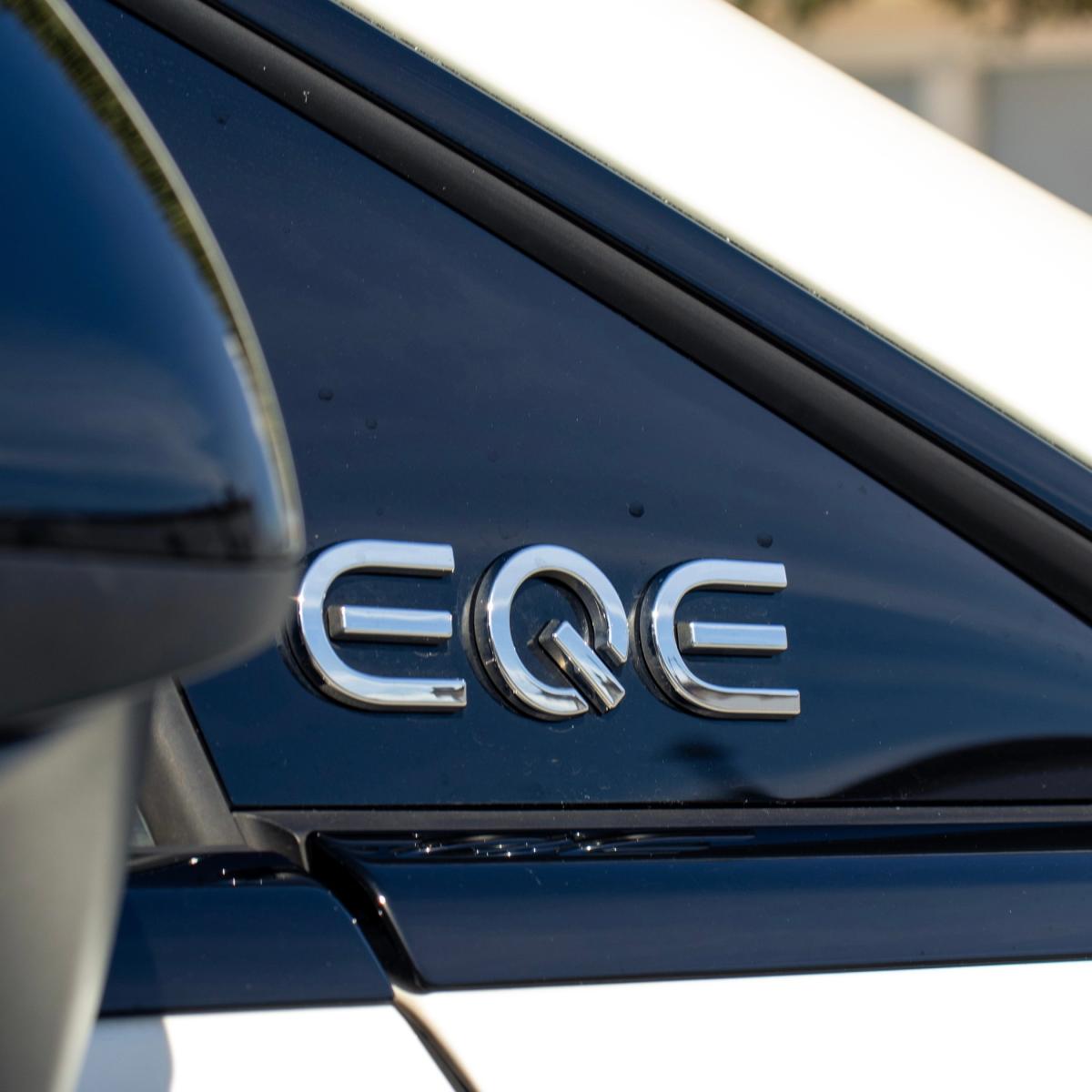 mercedes-benz-eqe-2022-eletrico-500cc