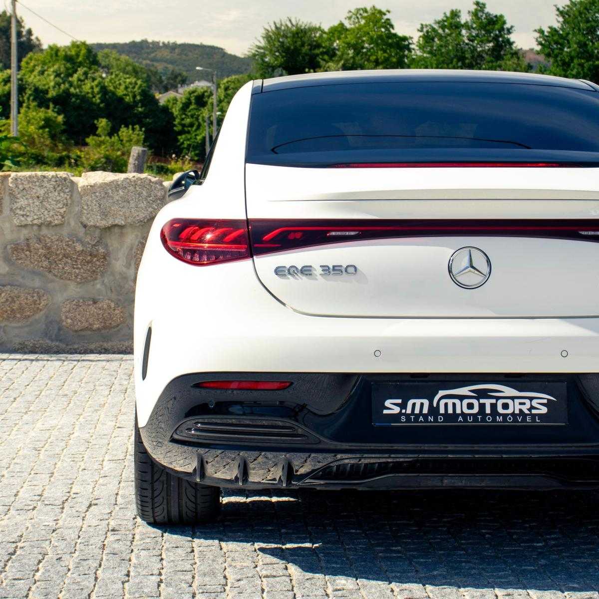 mercedes-benz-eqe-2022-eletrico-500cc