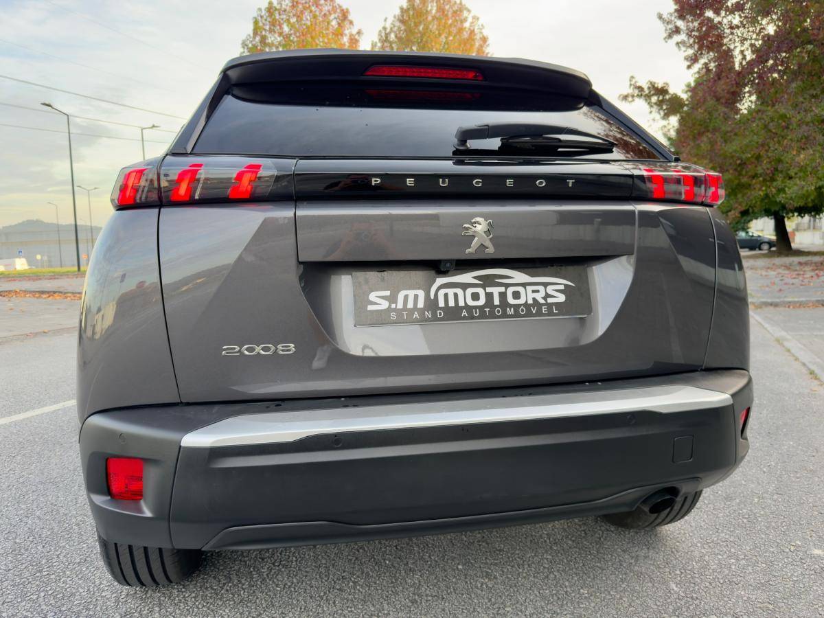 peugeot-2008-2021-gasolina-1199cc