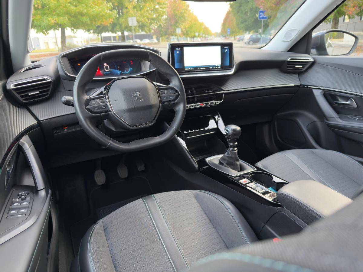 peugeot-2008-2021-gasolina-1199cc