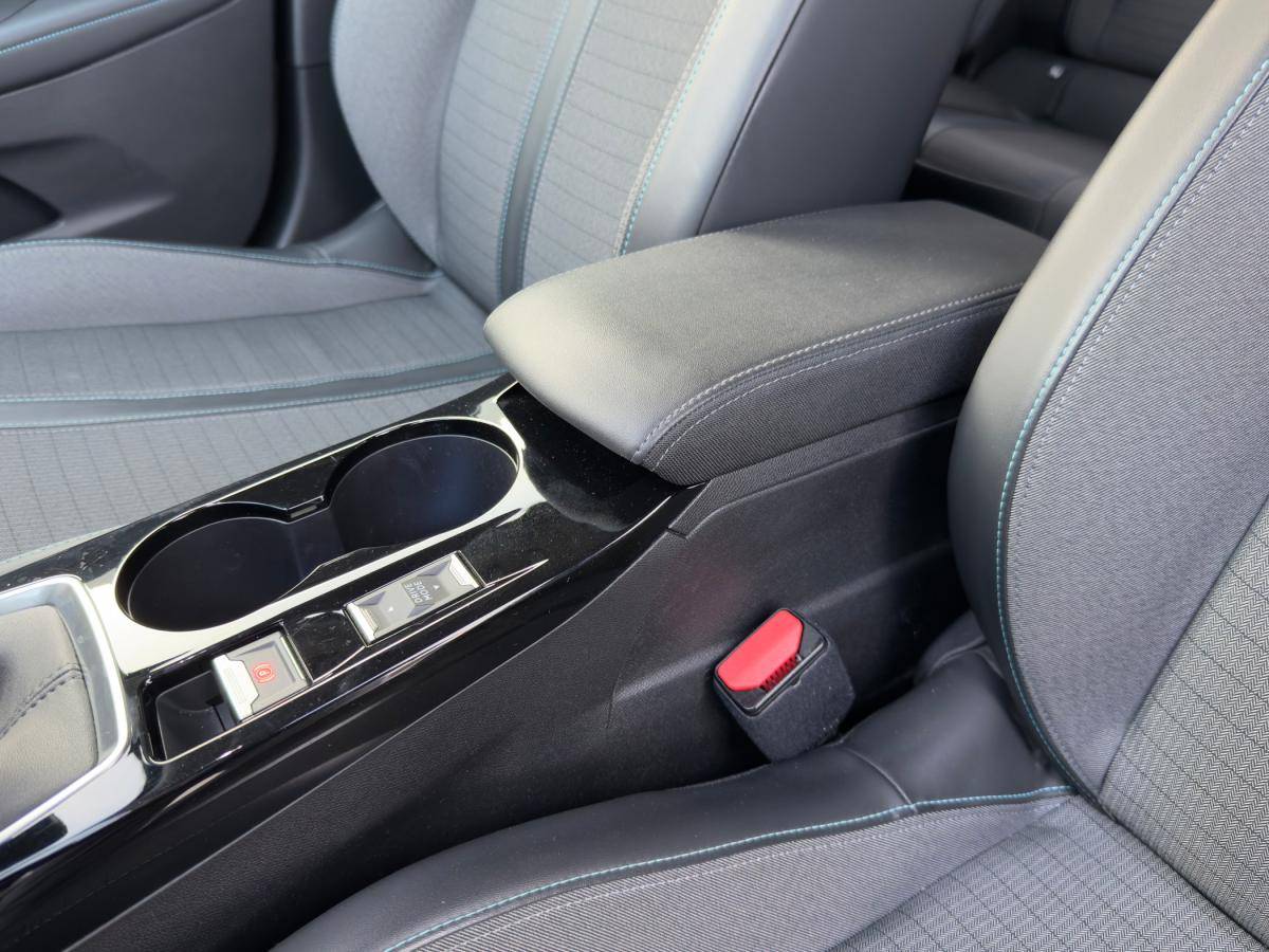 peugeot-2008-2021-gasolina-1199cc