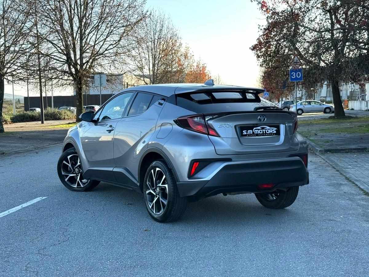 toyota-c-hr-2020-hibrido-a-gasolina-1798cc