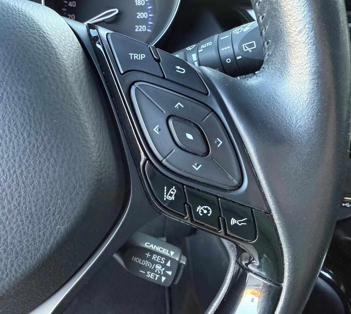 toyota-c-hr-2020-hibrido-a-gasolina-1798cc