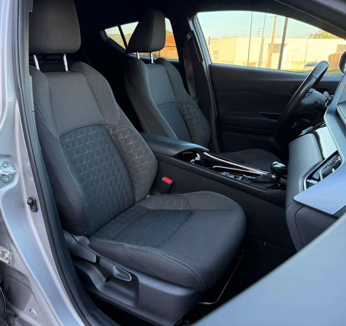 toyota-c-hr-2020-hibrido-a-gasolina-1798cc