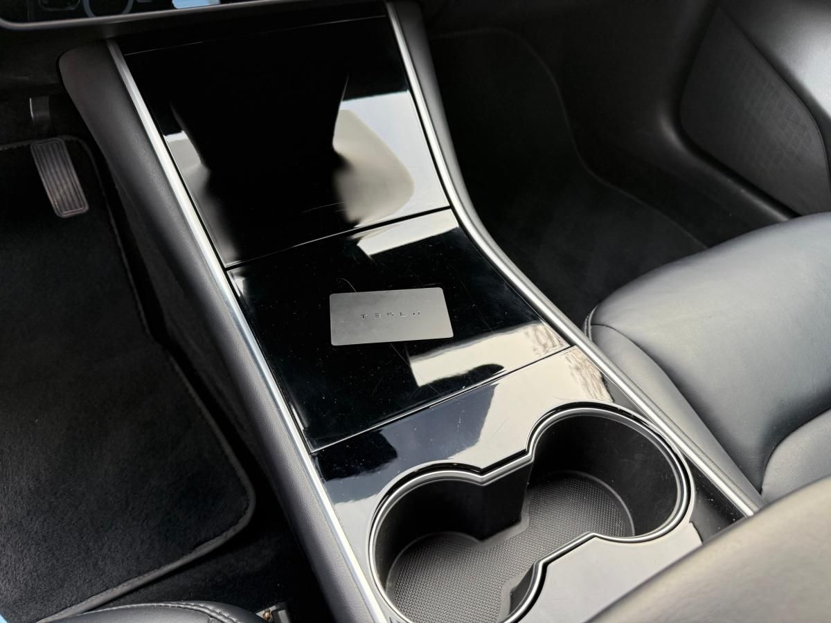 tesla-model-3-2020-eletrico-500cc