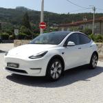 tesla-model-y-2023-eletrico-500cc