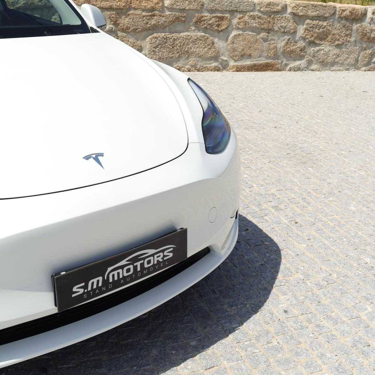 tesla-model-y-2023-eletrico-500cc