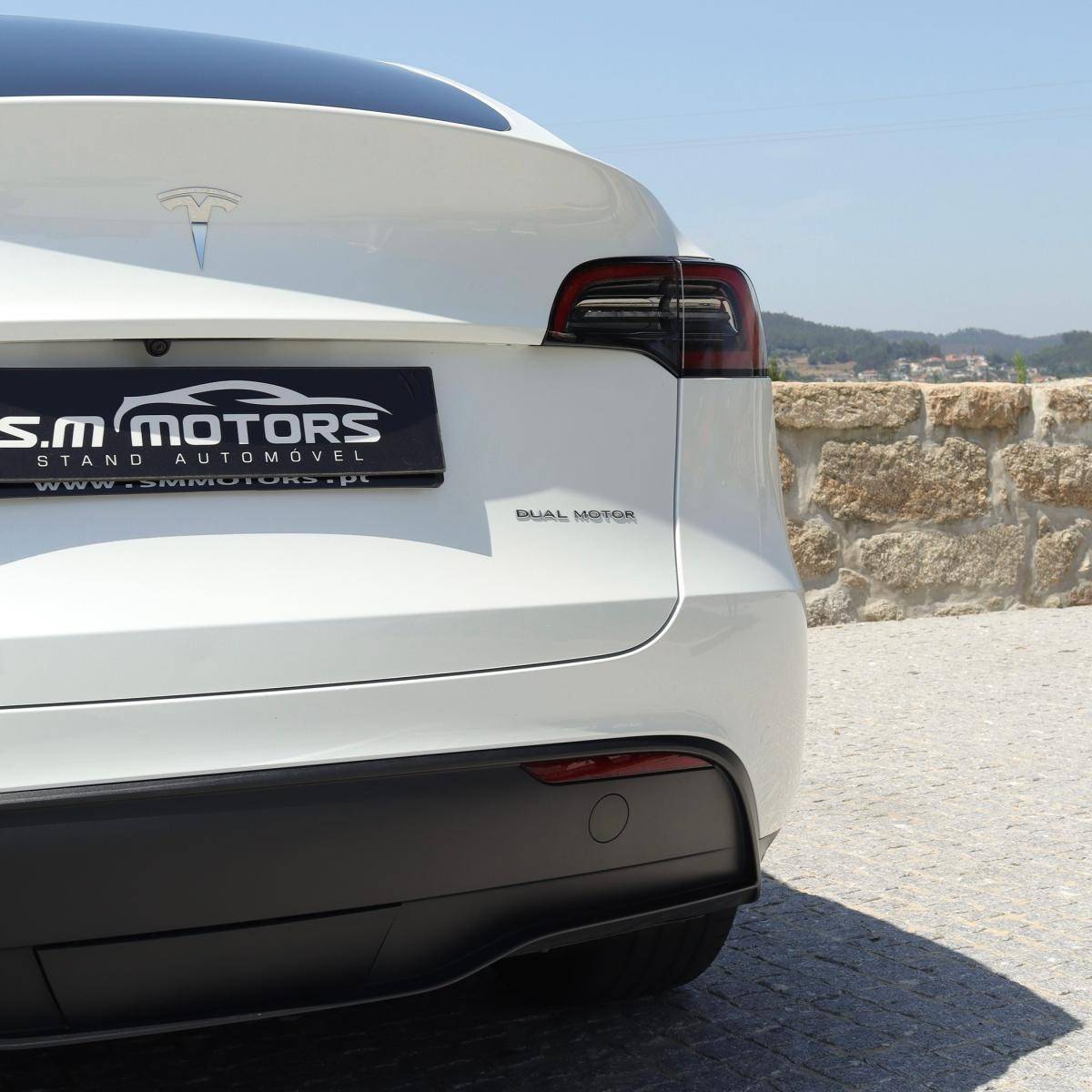 tesla-model-y-2023-eletrico-500cc