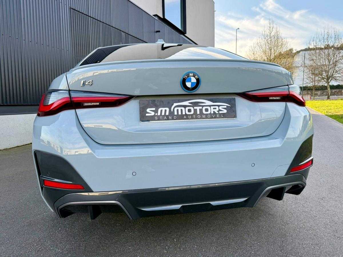bmw-i4-2024-eletrico-500cc