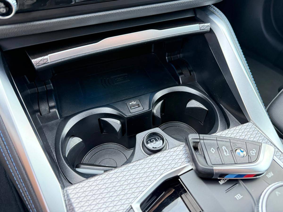 bmw-i4-2024-eletrico-500cc