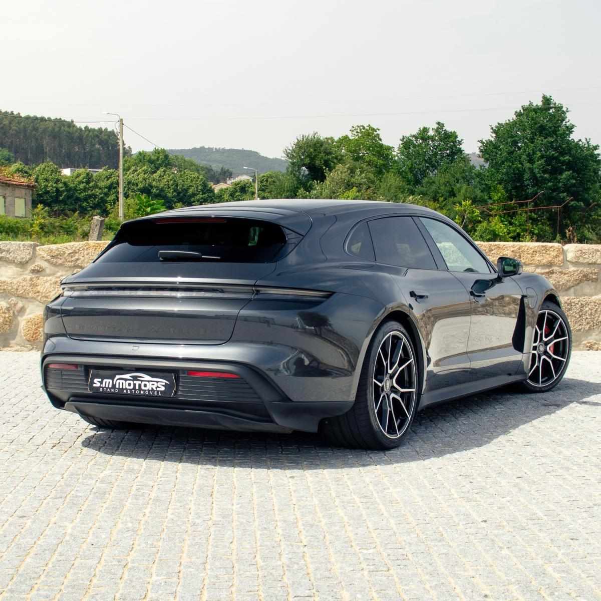 porsche-taycan-2023-eletrico-500cc