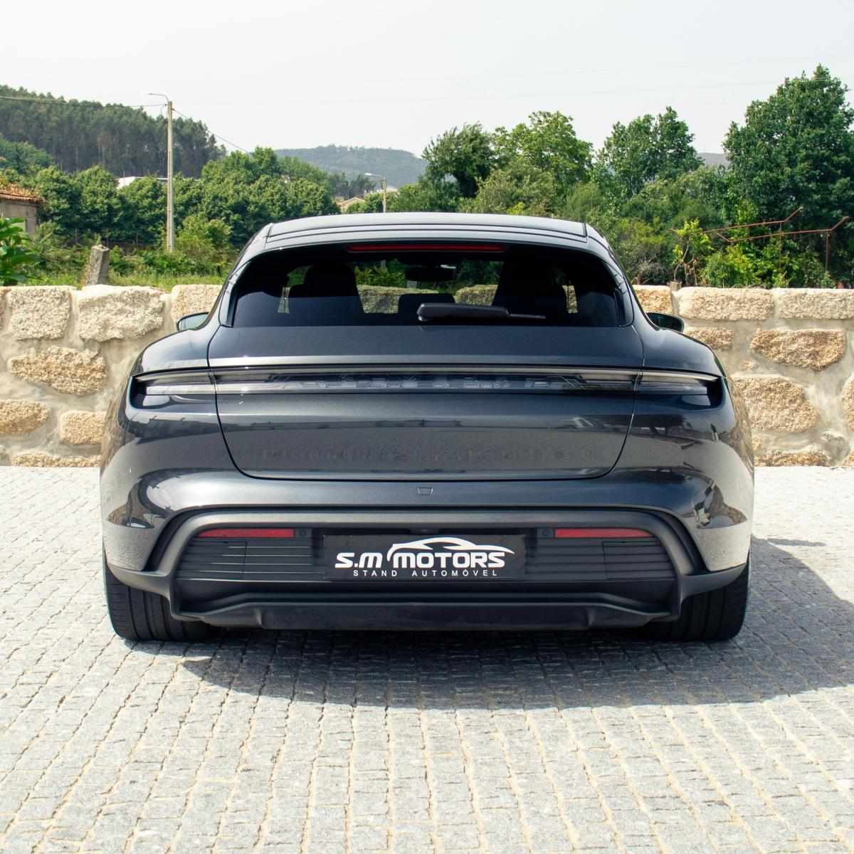 porsche-taycan-2023-eletrico-500cc