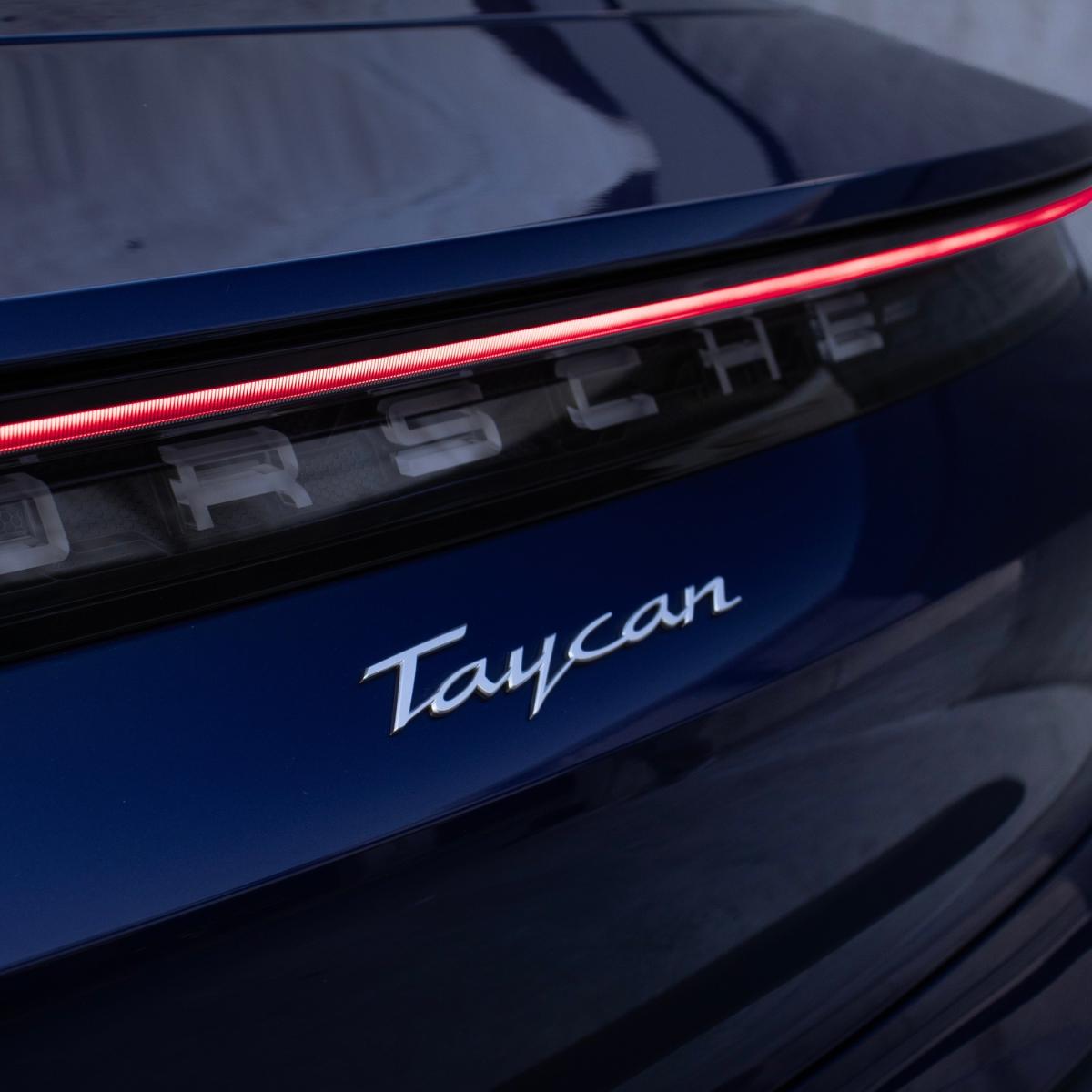 porsche-taycan-2022-eletrico-500cc