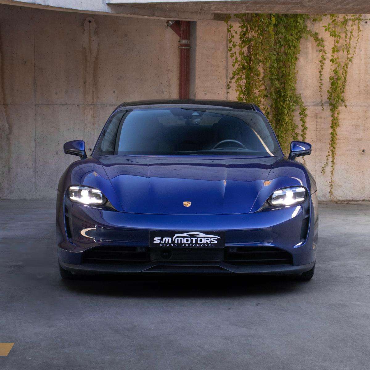 porsche-taycan-2022-eletrico-500cc