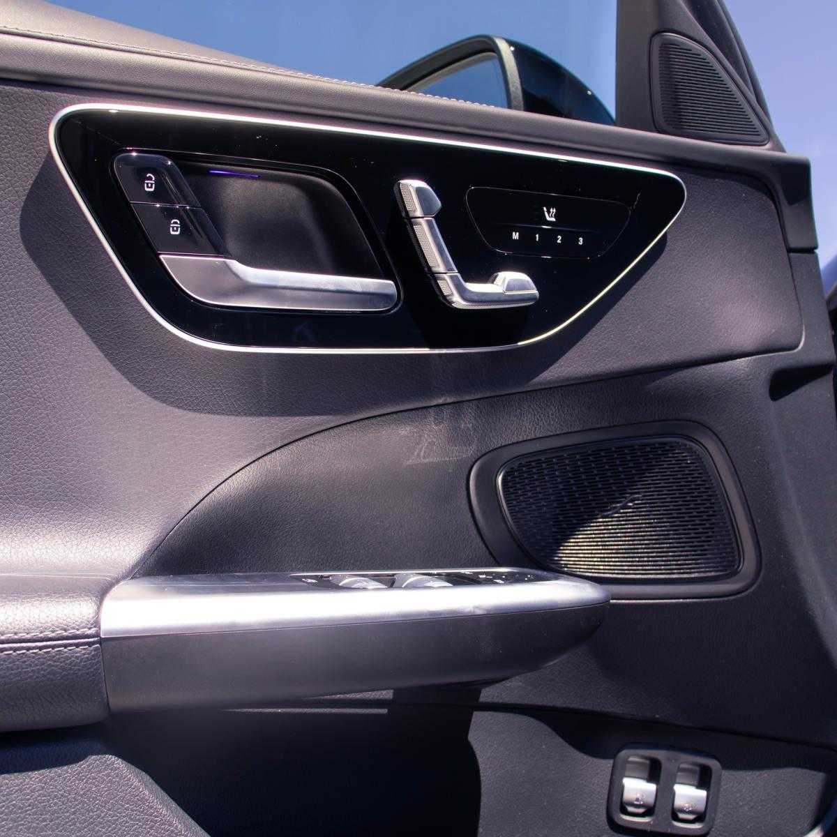 mercedes-benz-classe-c-2023-hibrido-a-gasolina-1999cc