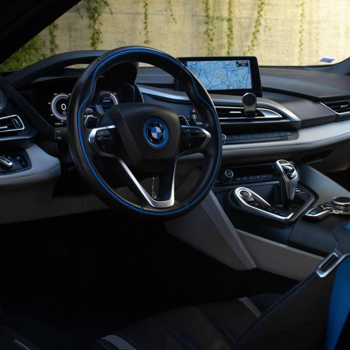 bmw-i8-2017-hibrido-a-gasolina-1499cc