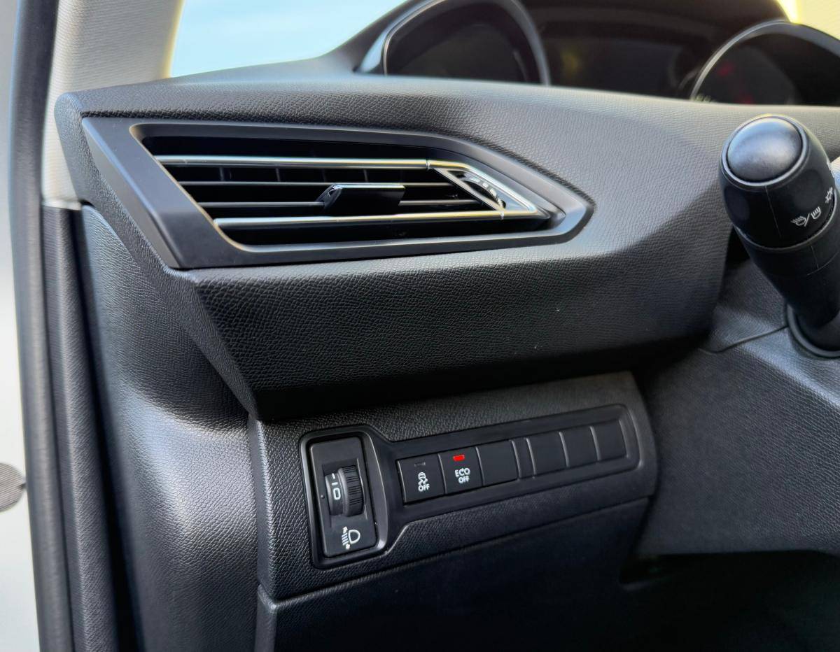 peugeot-308-2016-diesel-1560cc