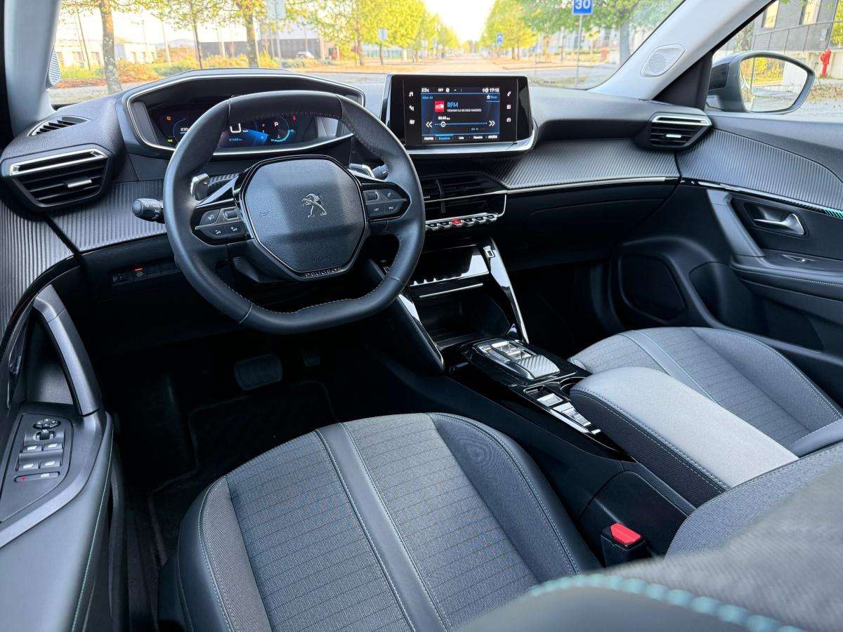 peugeot-2008-2022-gasolina-1199cc