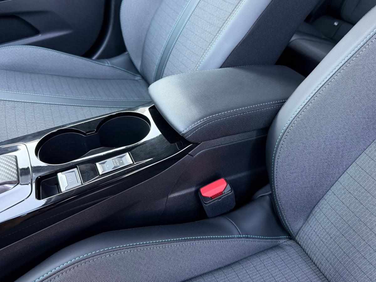peugeot-2008-2022-gasolina-1199cc