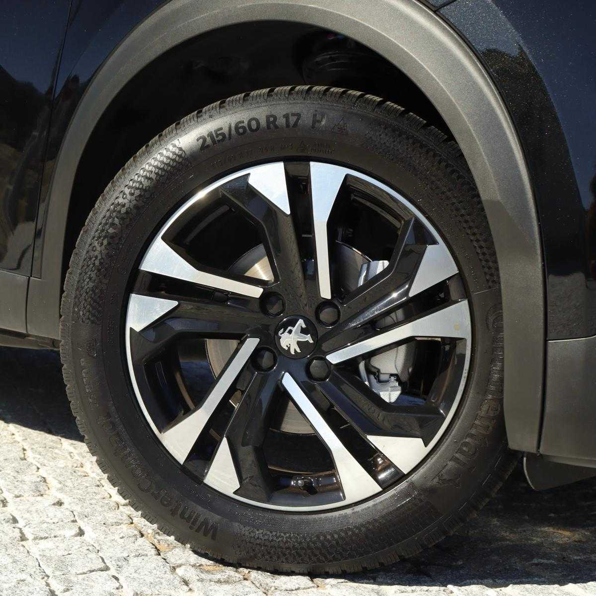 peugeot-2008-2022-gasolina-1199cc