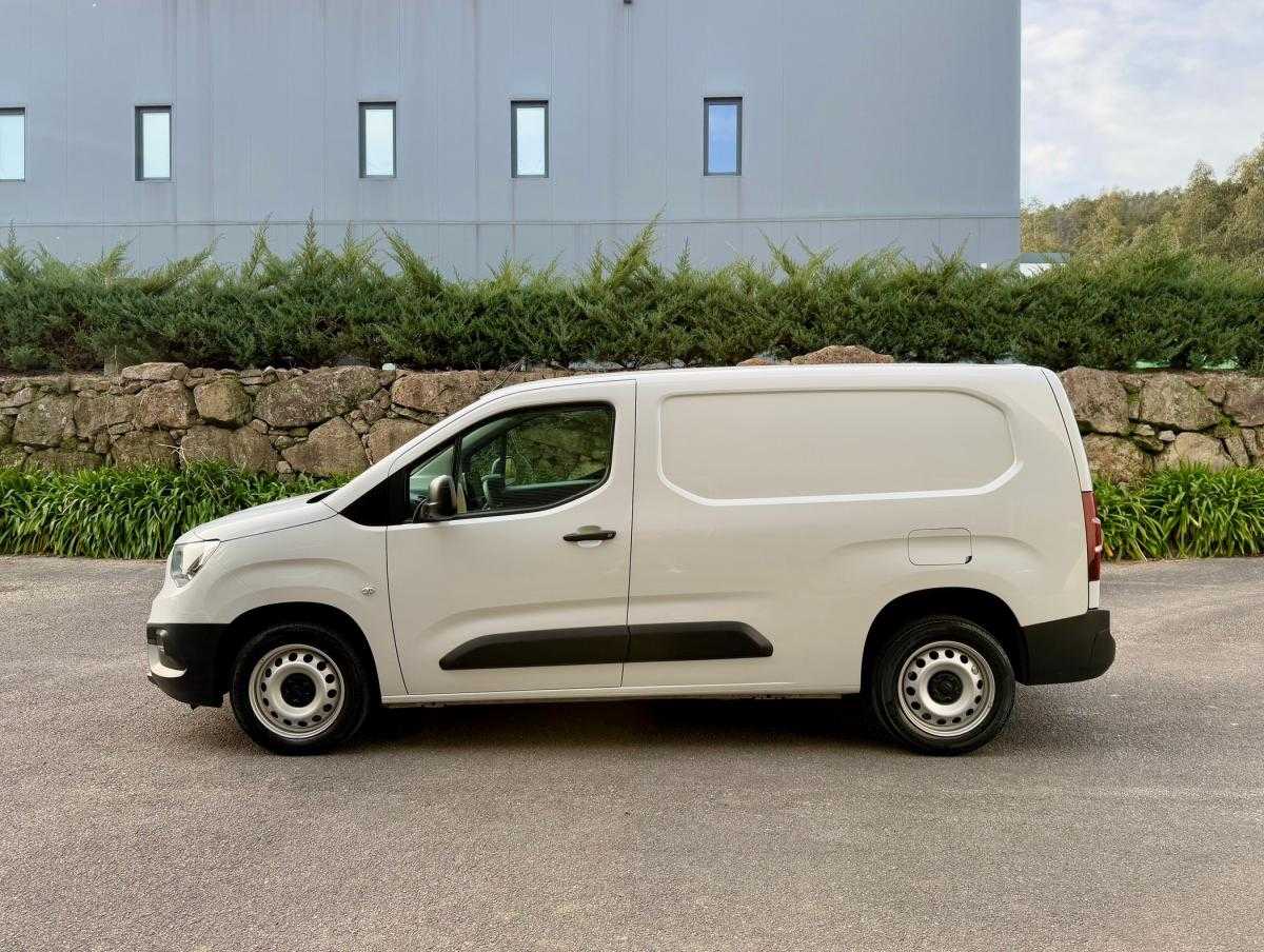 opel-combo-2023-diesel-1499cc