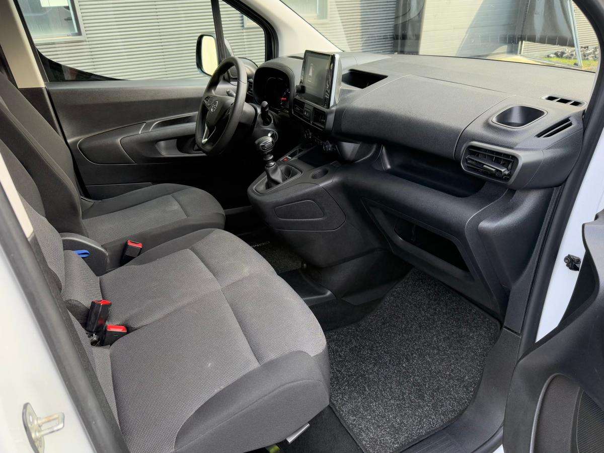 opel-combo-2023-diesel-1499cc