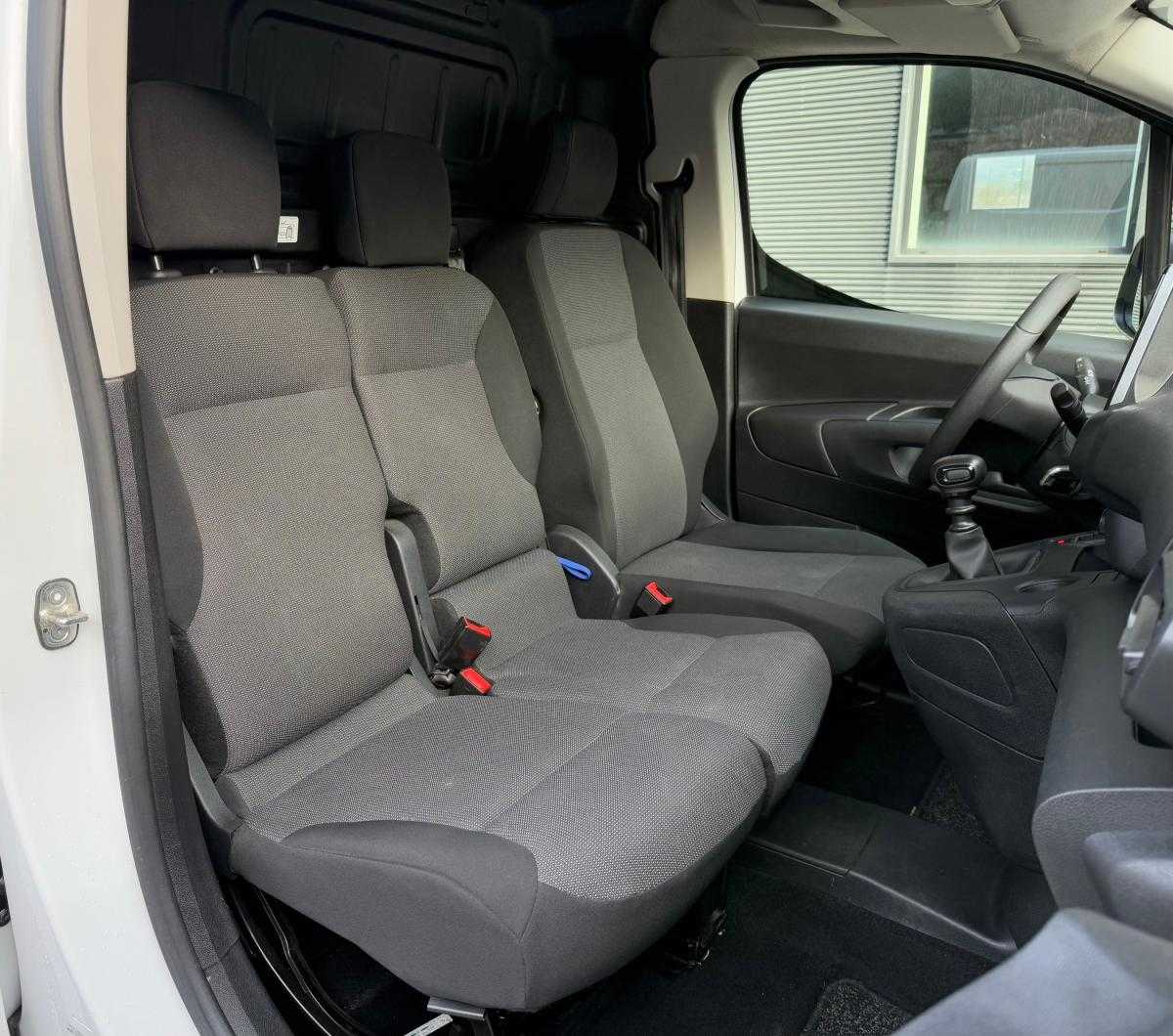 opel-combo-2023-diesel-1499cc