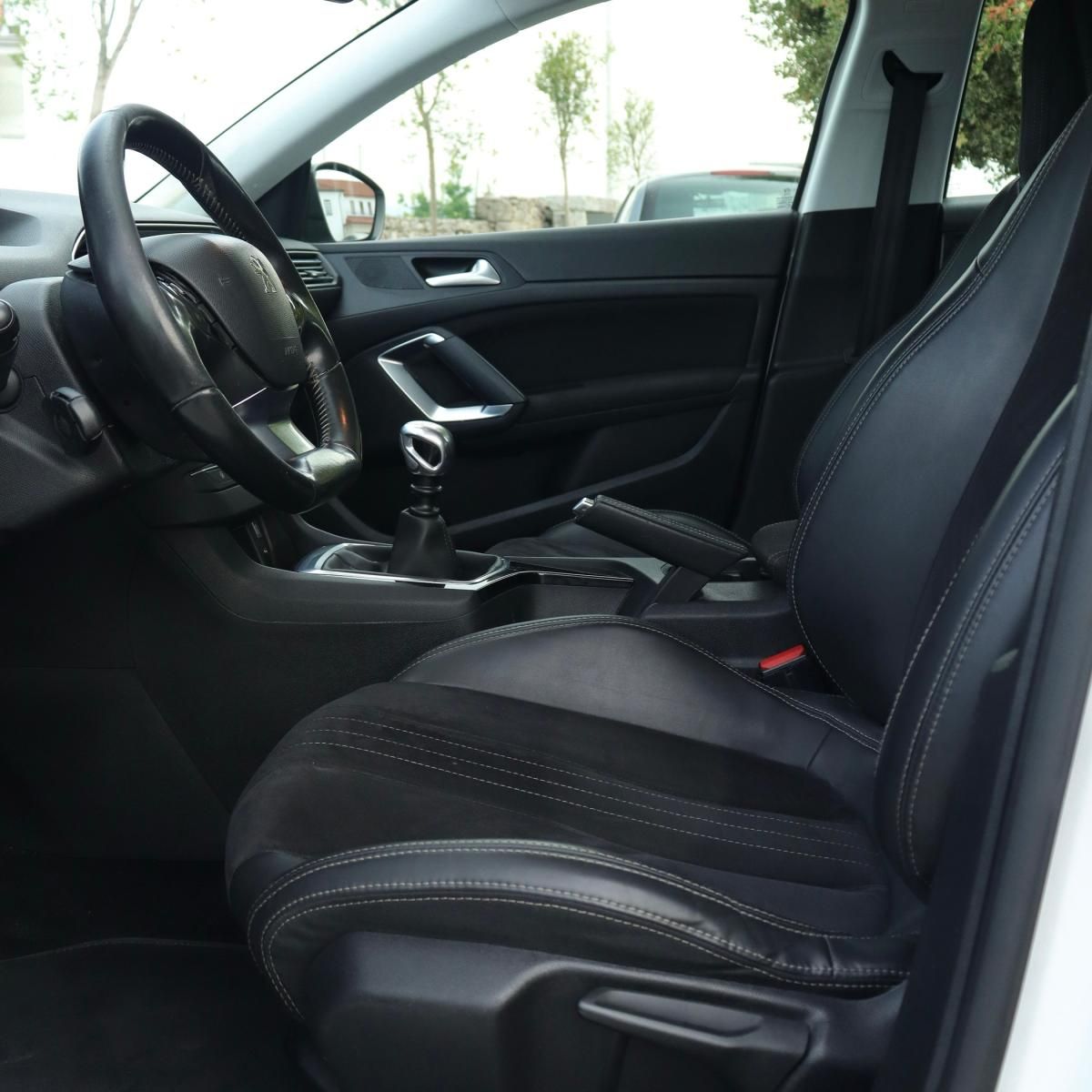 peugeot-308-2016-diesel-1560cc