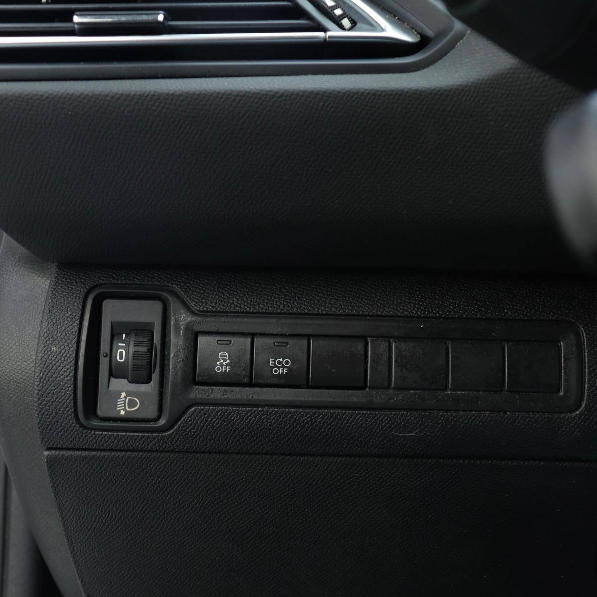 peugeot-308-2016-diesel-1560cc
