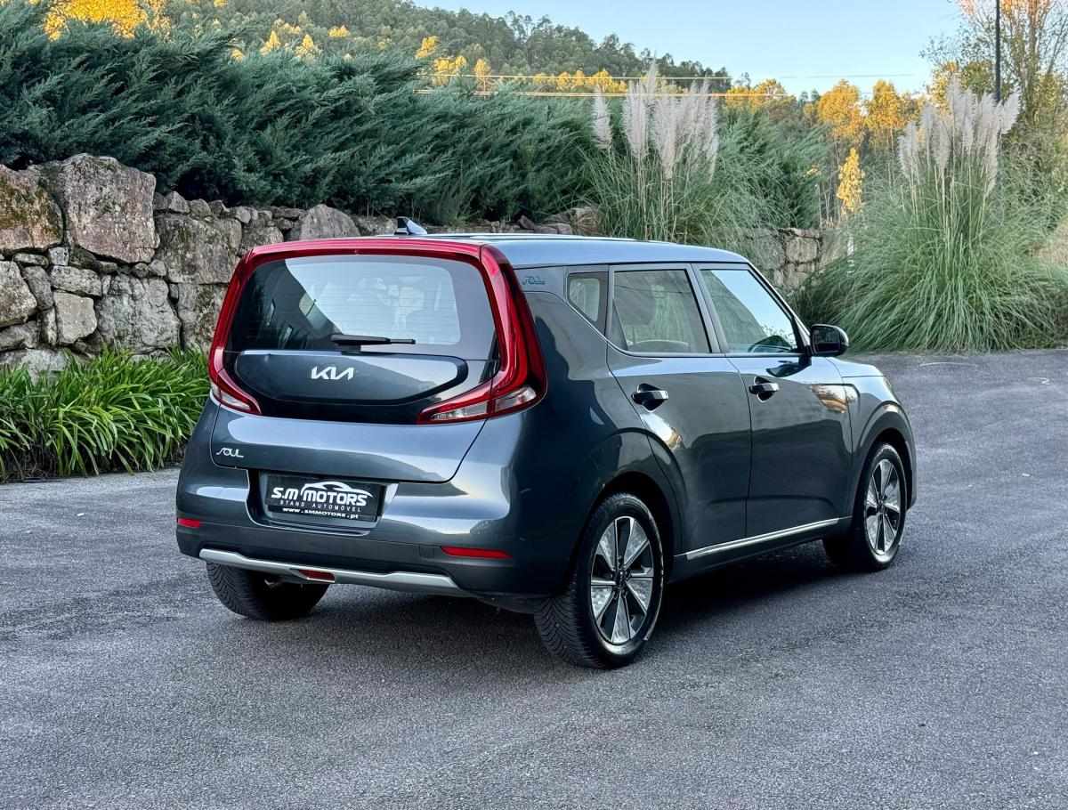 kia-soul-2022-eletrico-500cc