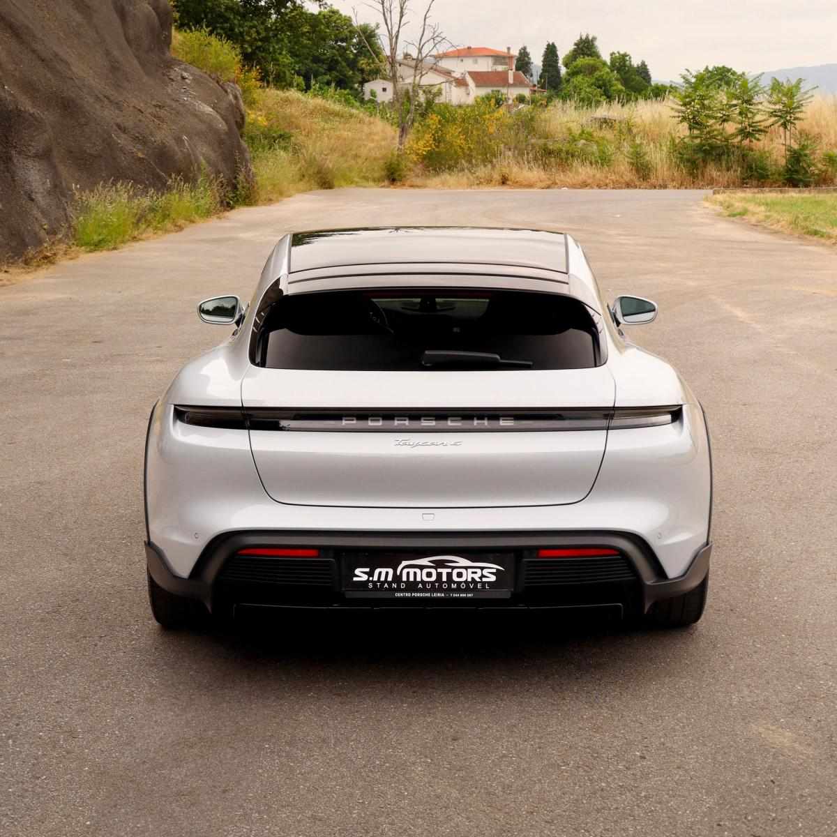 porsche-taycan-2023-eletrico-500cc