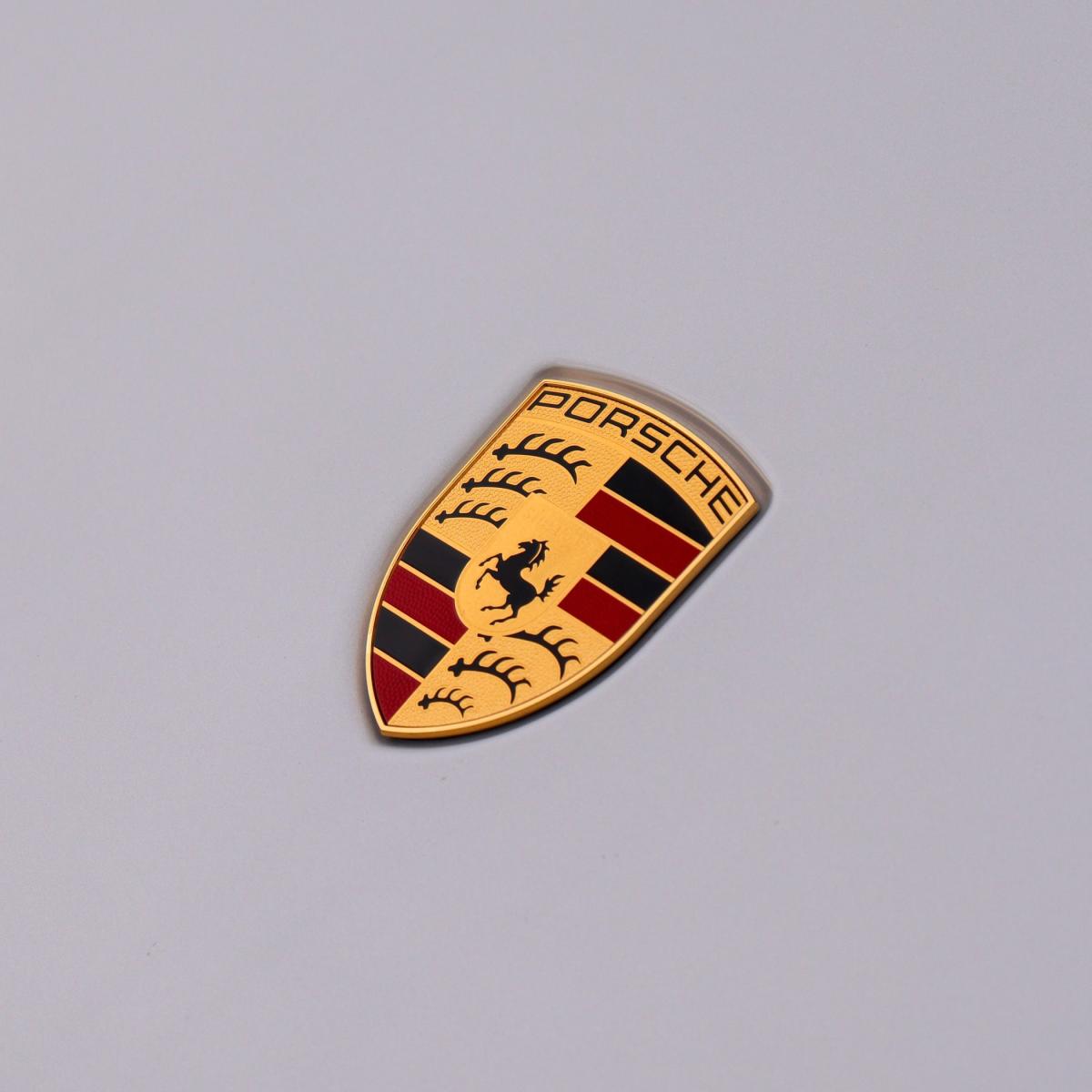 porsche-taycan-2023-eletrico-500cc