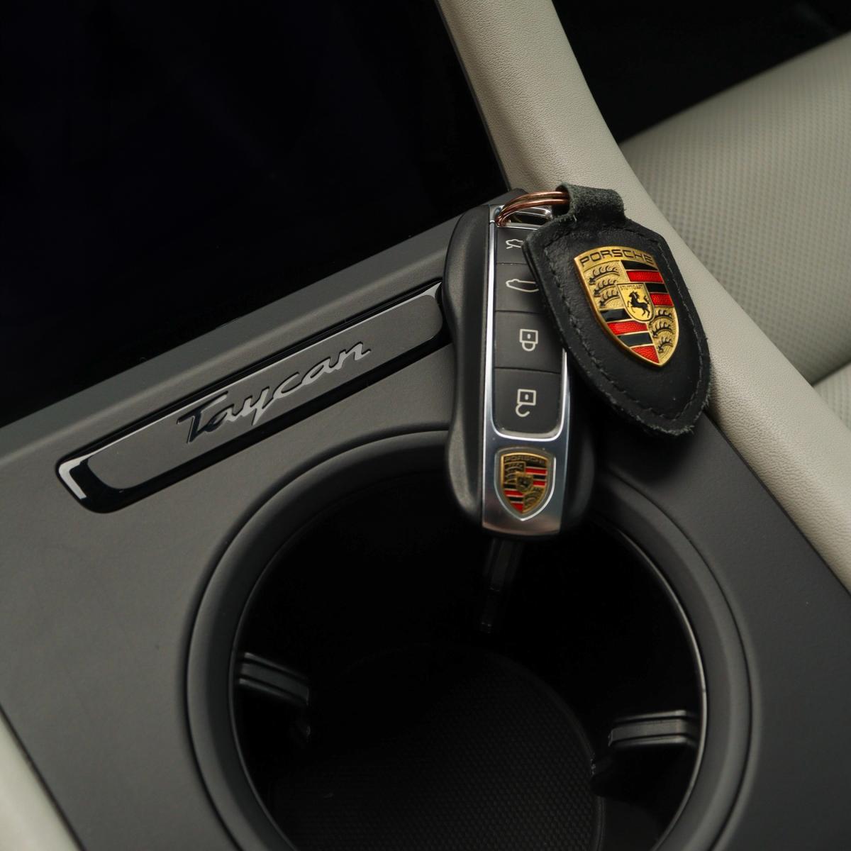 porsche-taycan-2023-eletrico-500cc
