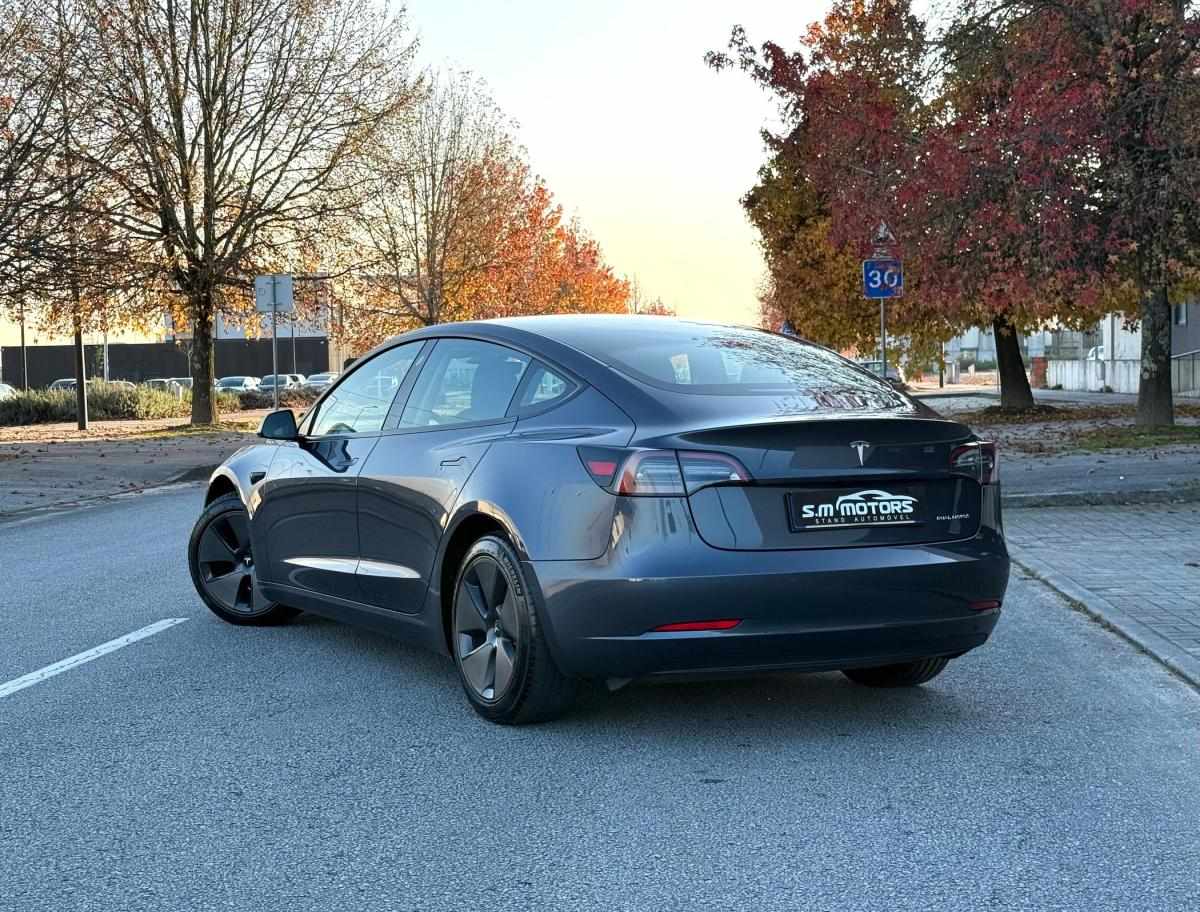 tesla-model-3-2021-eletrico-500cc