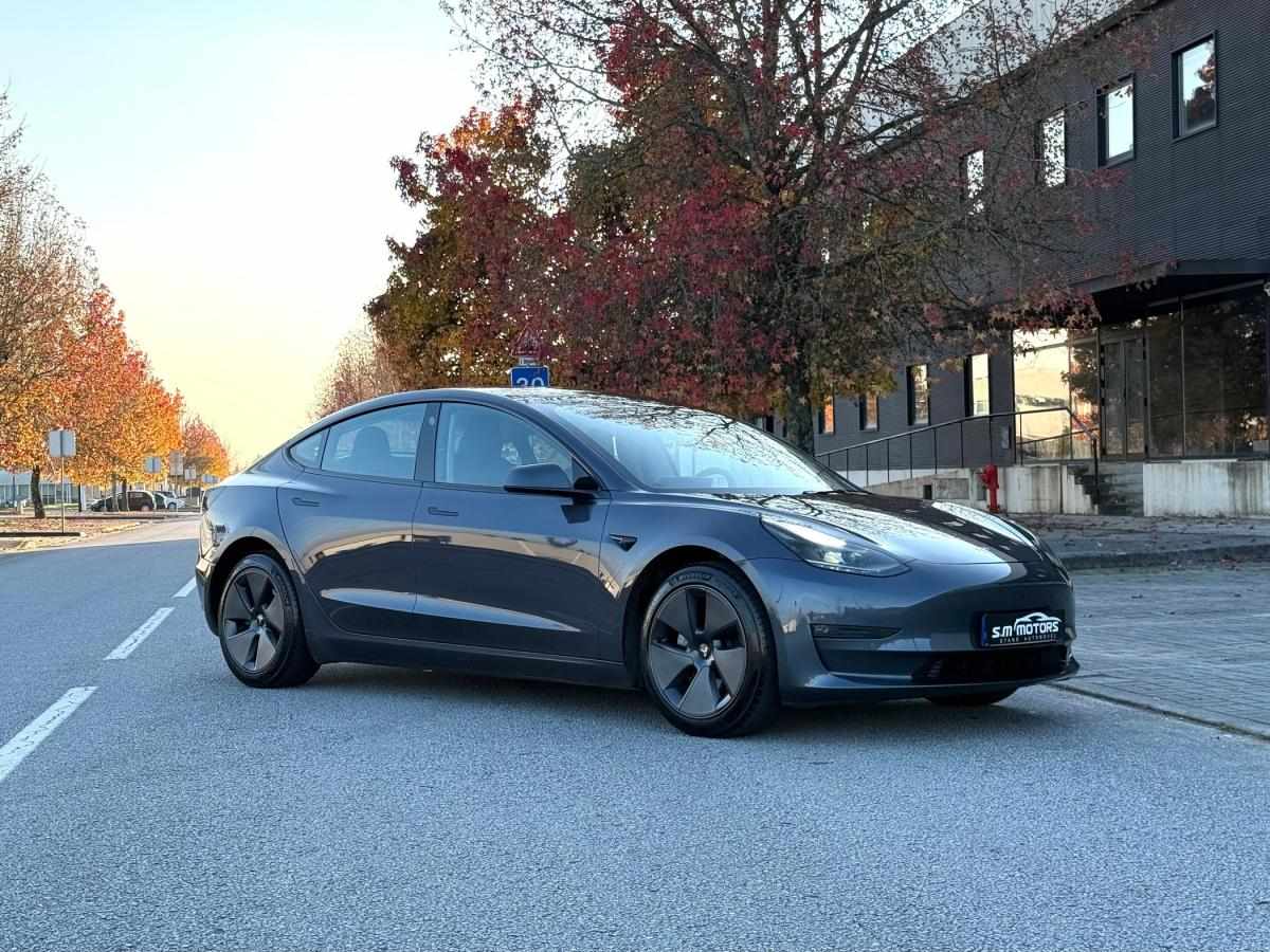 tesla-model-3-2021-eletrico-500cc