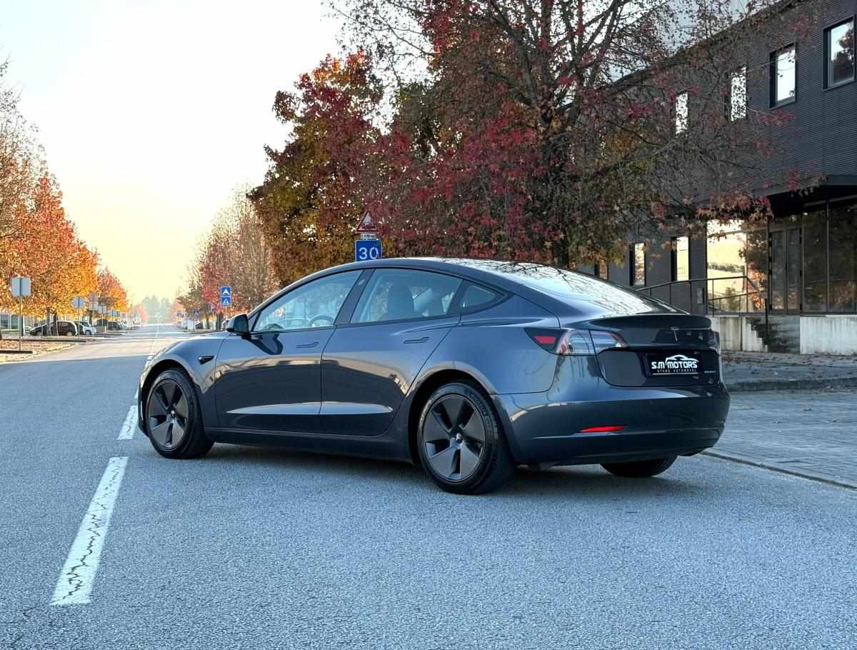tesla-model-3-2021-eletrico-500cc