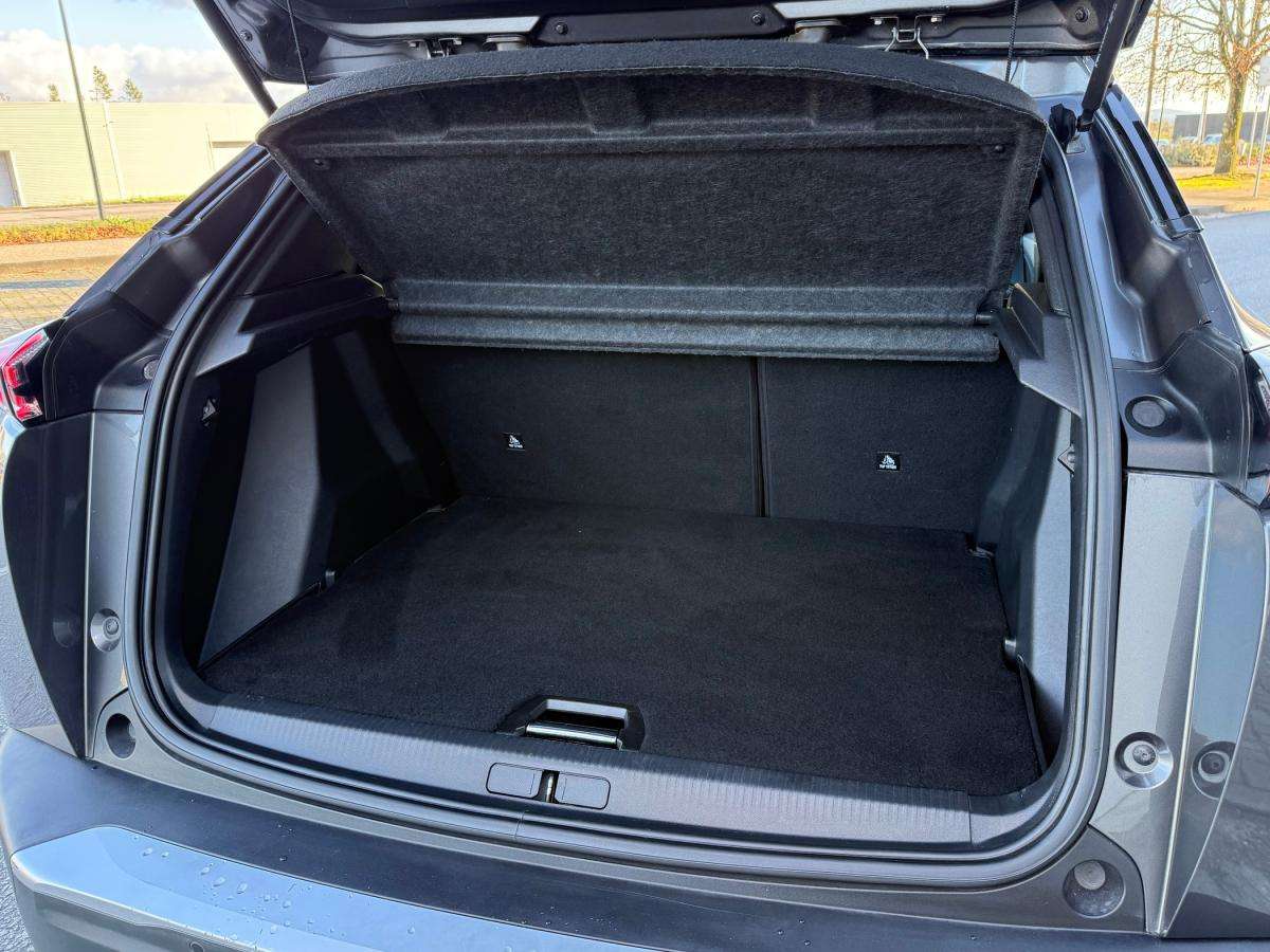 peugeot-2008-2020-gasolina-1199cc
