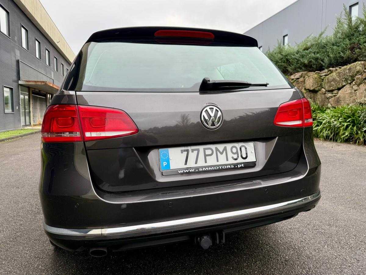volkswagen-passat-variant-2011-diesel-1598cc