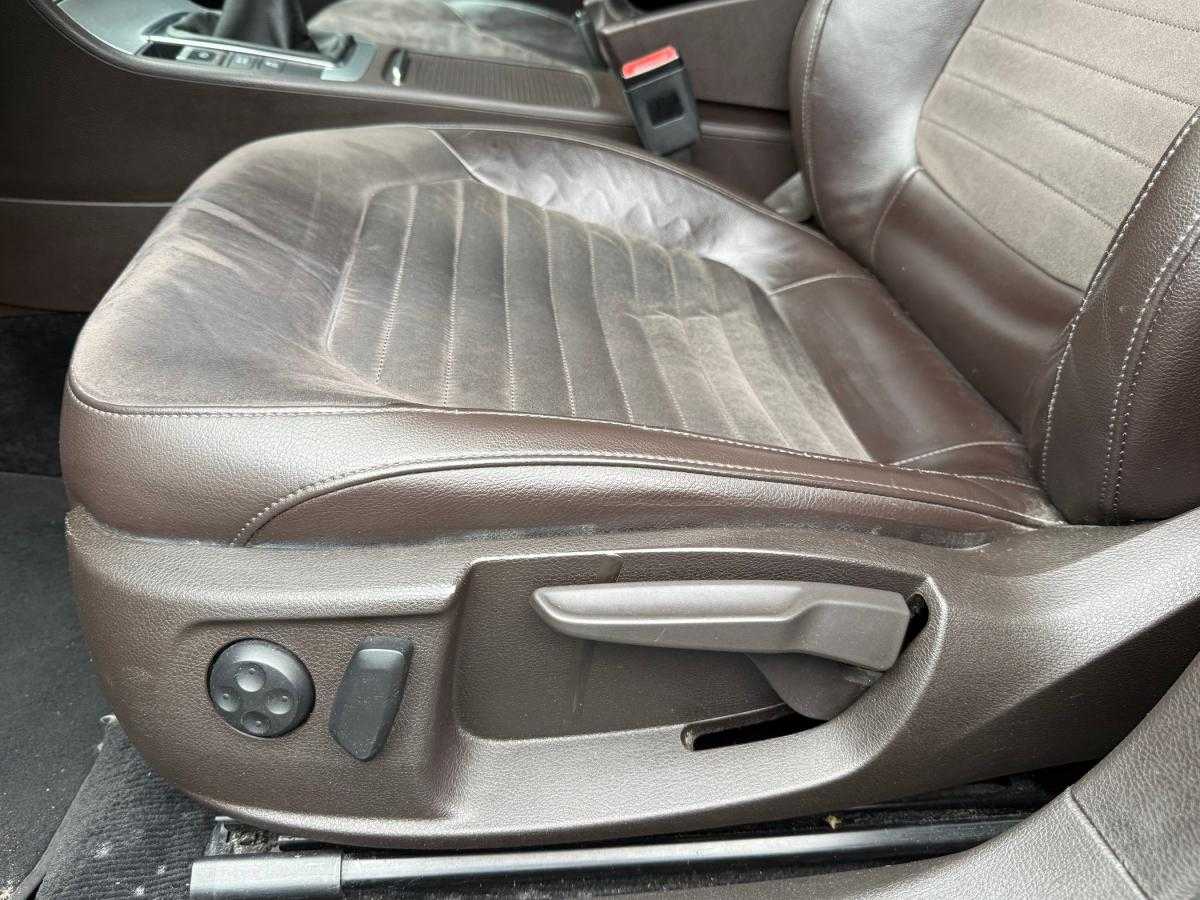 volkswagen-passat-variant-2011-diesel-1598cc