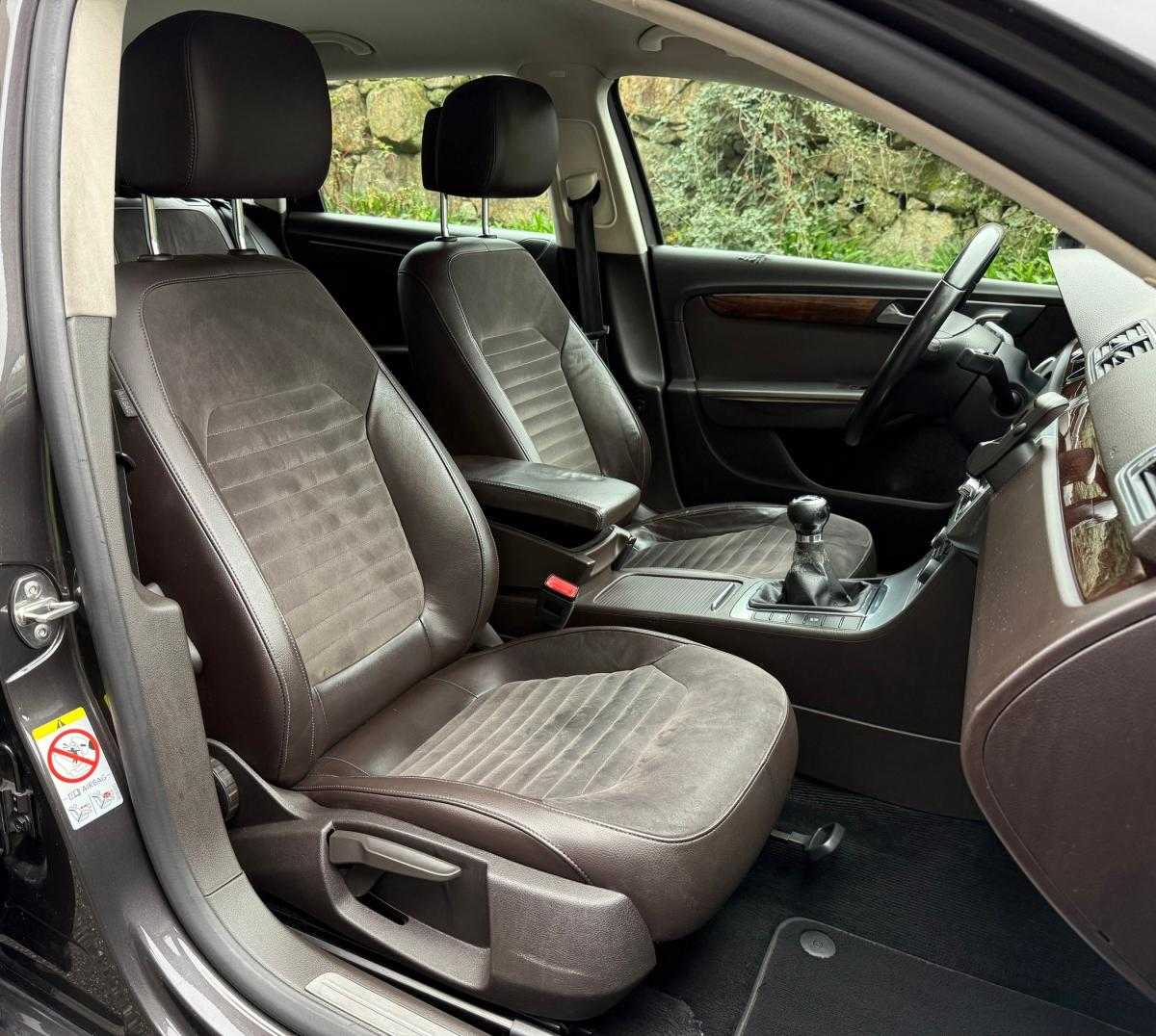 volkswagen-passat-variant-2011-diesel-1598cc