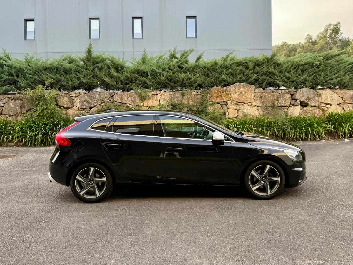 volvo-v40-2013-diesel-1560cc