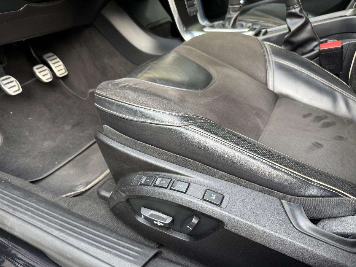 volvo-v40-2013-diesel-1560cc