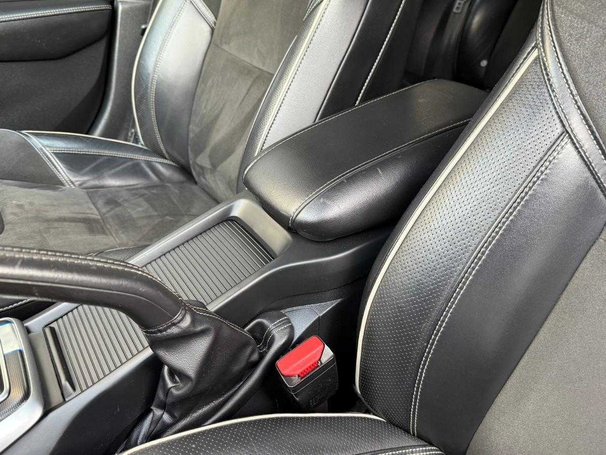 volvo-v40-2013-diesel-1560cc