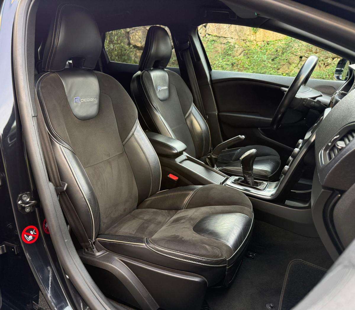 volvo-v40-2013-diesel-1560cc
