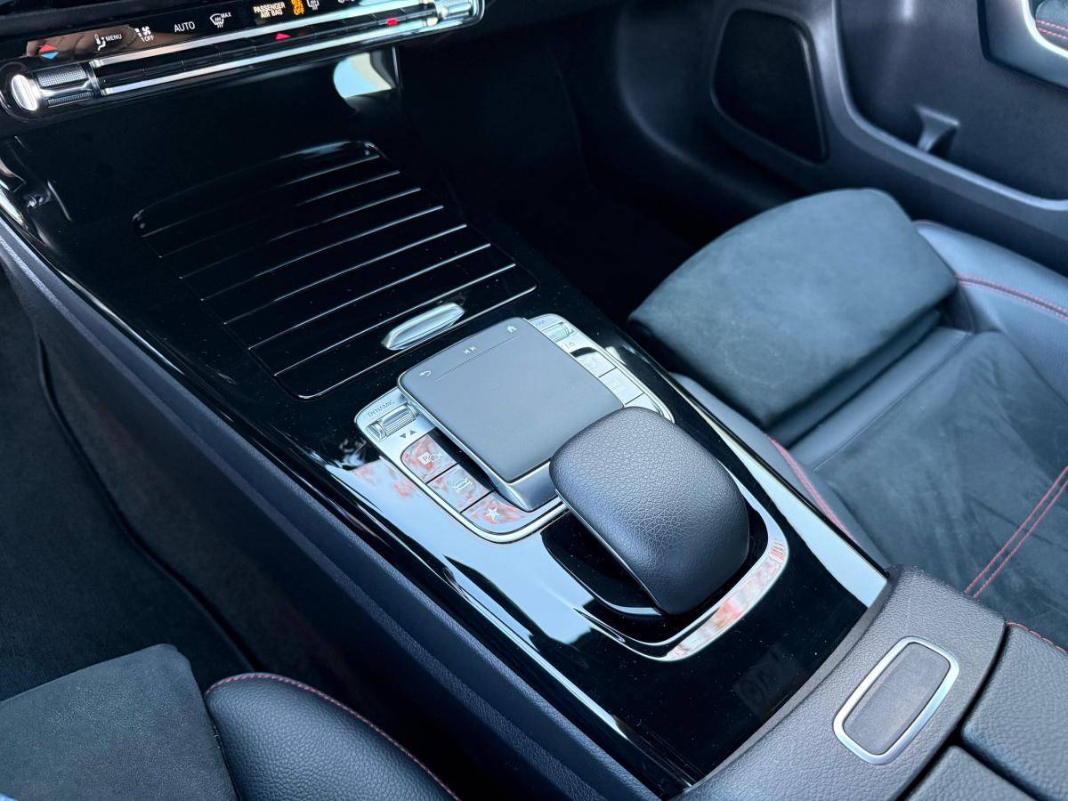 mercedes-benz-classe-a-2020-hibrido-a-gasolina-1332cc