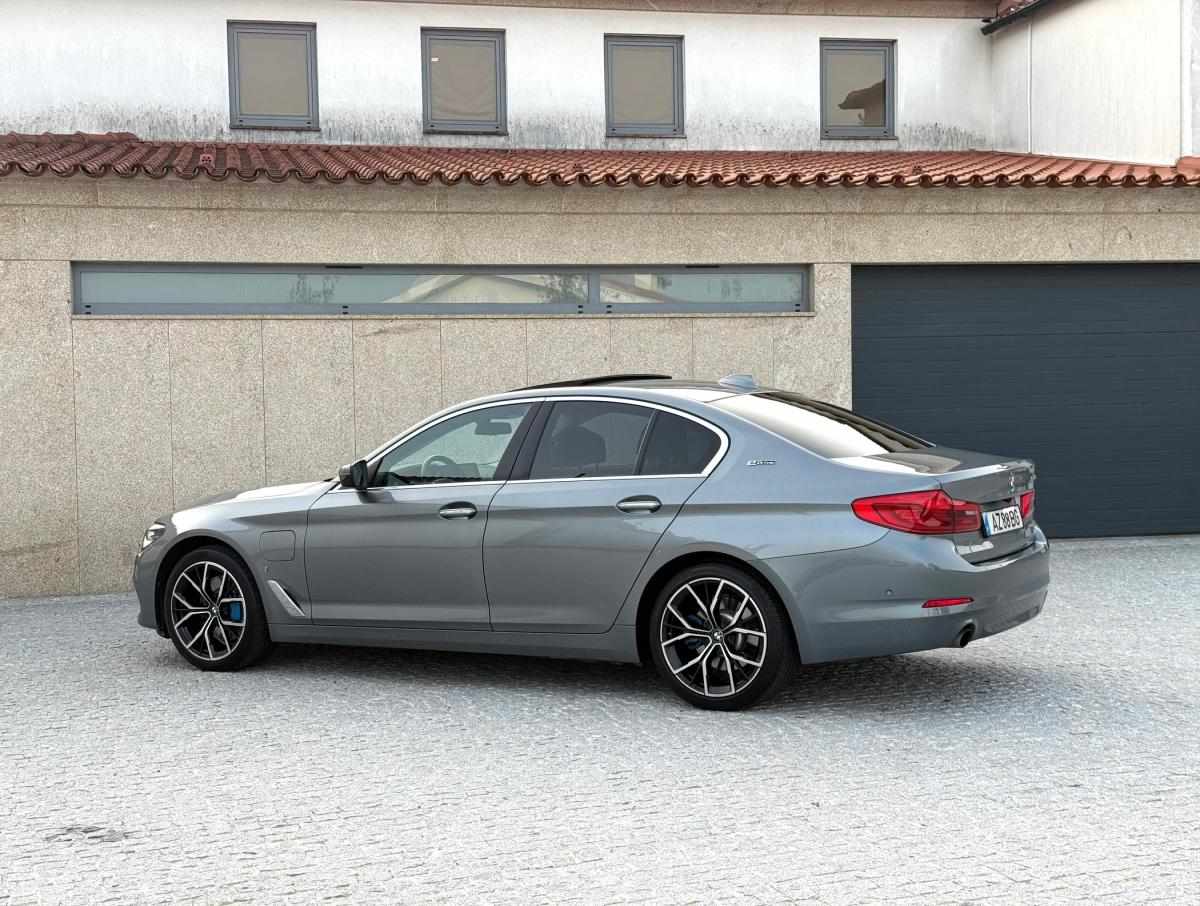 bmw-serie-5-2018-hibrido-a-gasolina-1998cc