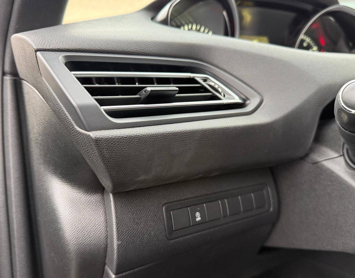 peugeot-308-2019-gasolina-1199cc