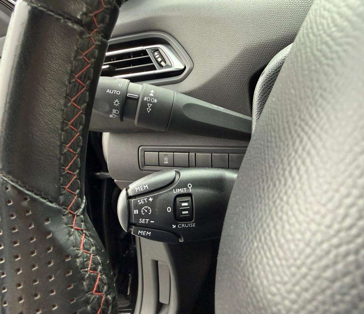 peugeot-308-2019-gasolina-1199cc